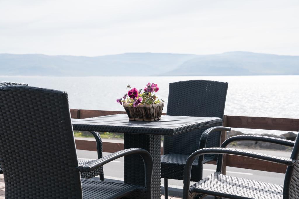 Hotel West Patreksfjordur Esterno foto