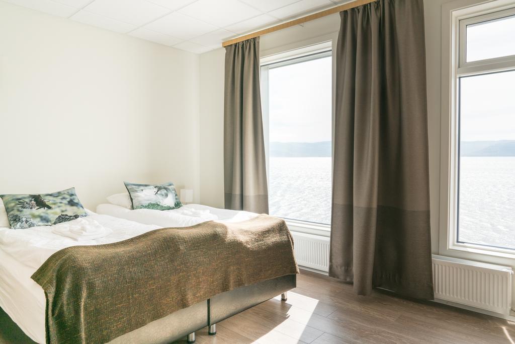 Hotel West Patreksfjordur Esterno foto